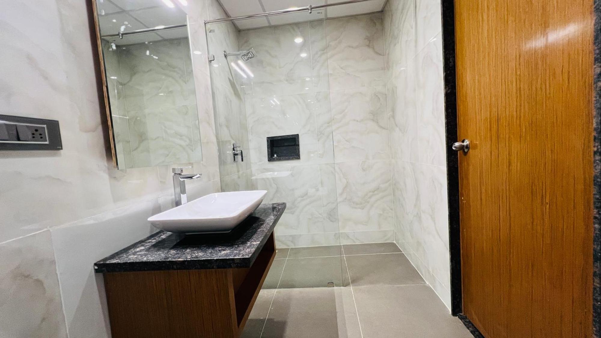 Hotel Aashraya Dod Jala Екстериор снимка